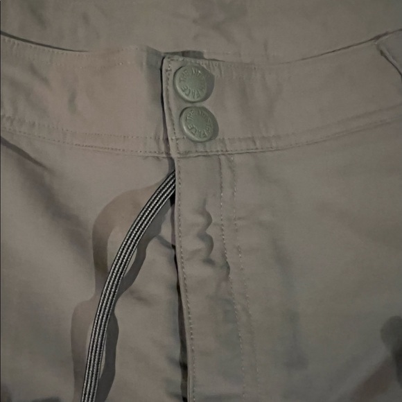 The North Face paramount 2.0 convertible pant/short women’s sz 16 NWT - Picture 8 of 9